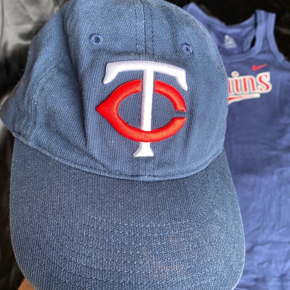 MN Twins Nike tank top & Hat - Picture 6 of 9